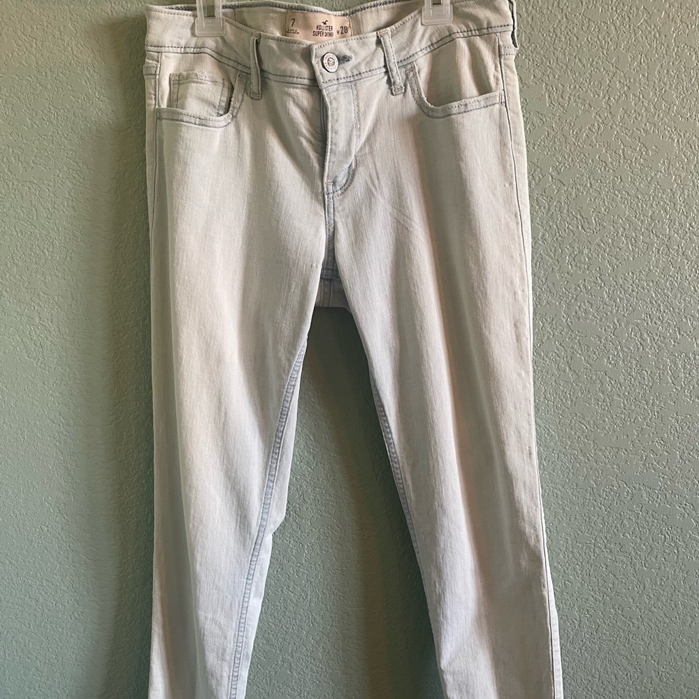 Hollister Super Skinny Jeans